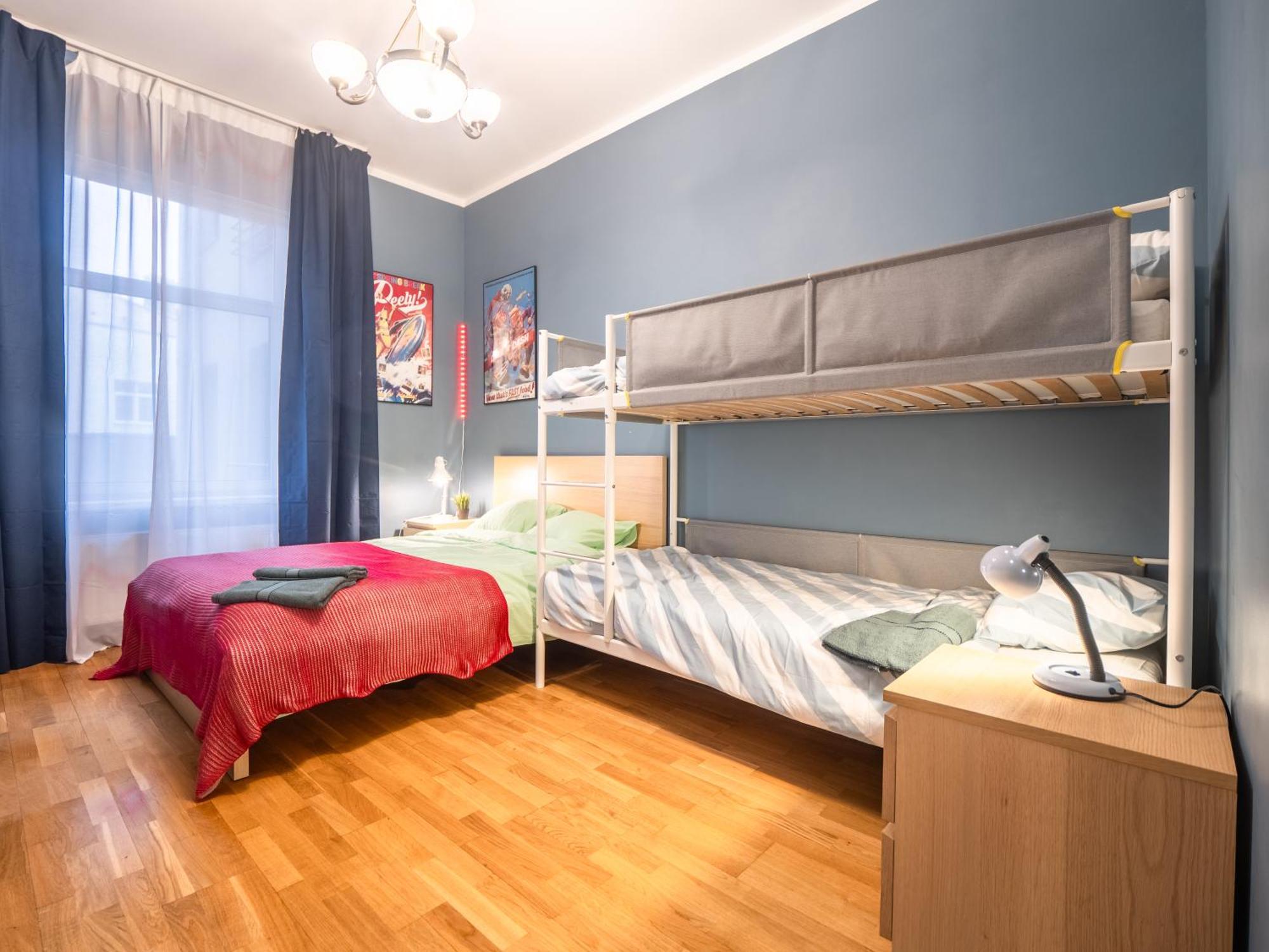 Spacious 2br For 8 Guests, Quite Centre, Art Nouveau Area 公寓 *