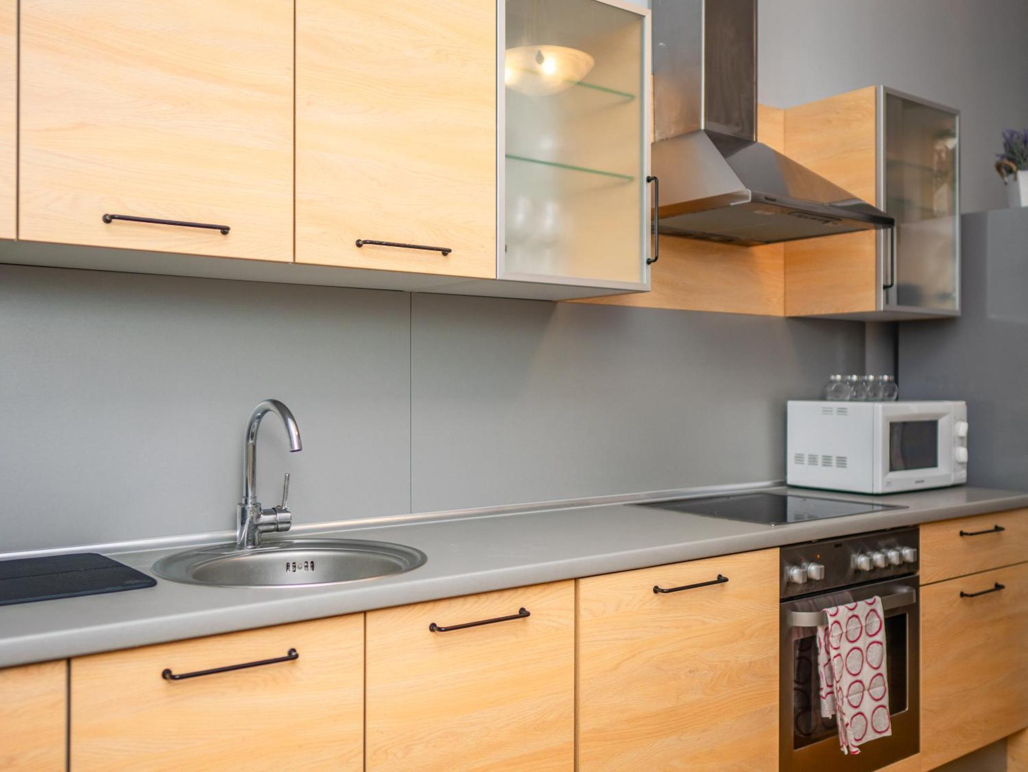 Spacious 2br For 8 Guests, Quite Centre, Art Nouveau Area 公寓 *