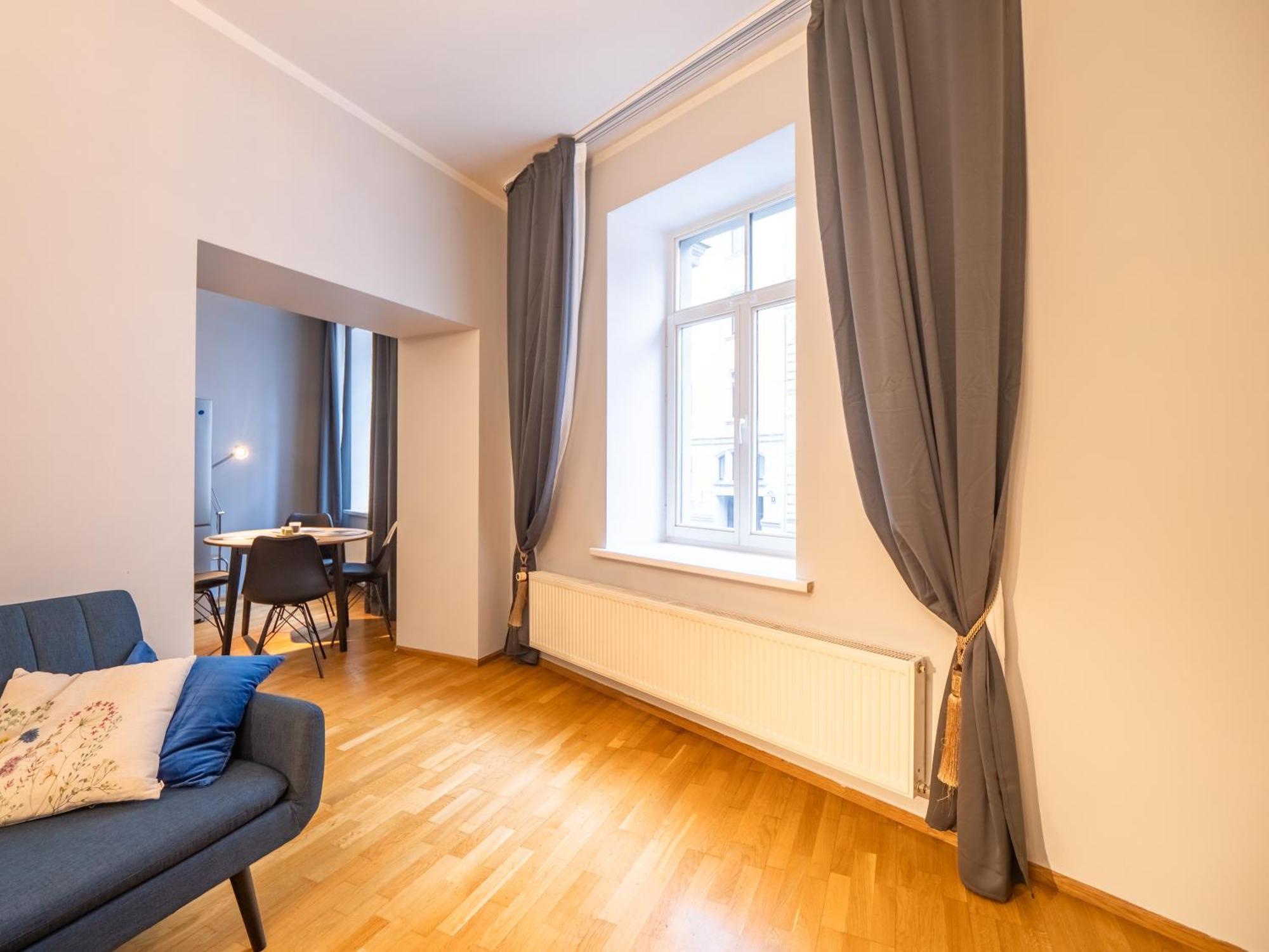Spacious 2br For 8 Guests, Quite Centre, Art Nouveau Area 里加