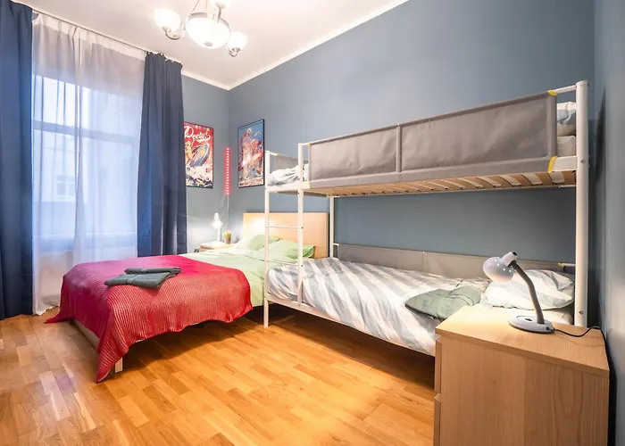 Spacious 2Br For 8 Guests, Quite Centre, Art Nouveau Riga Area