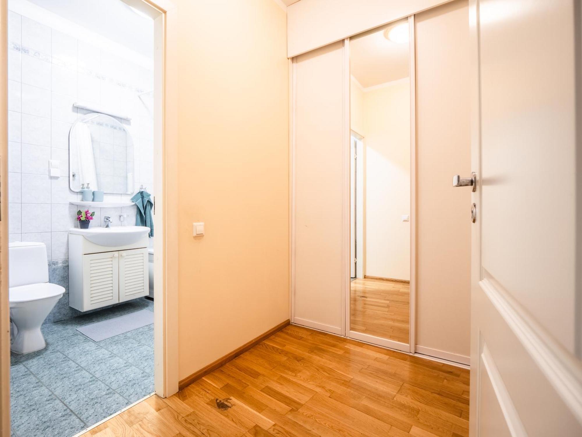 Apartamento Spacious 2br For 8 Guests, Quite Centre, Art Nouveau Area